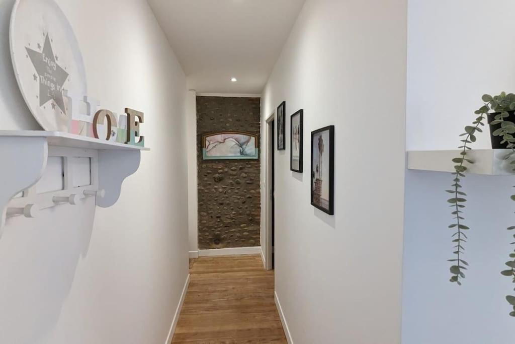 פאו Cosy Queen -3Ch- Centre Ville & Parking Privee - Wifi Haut Debit מראה חיצוני תמונה