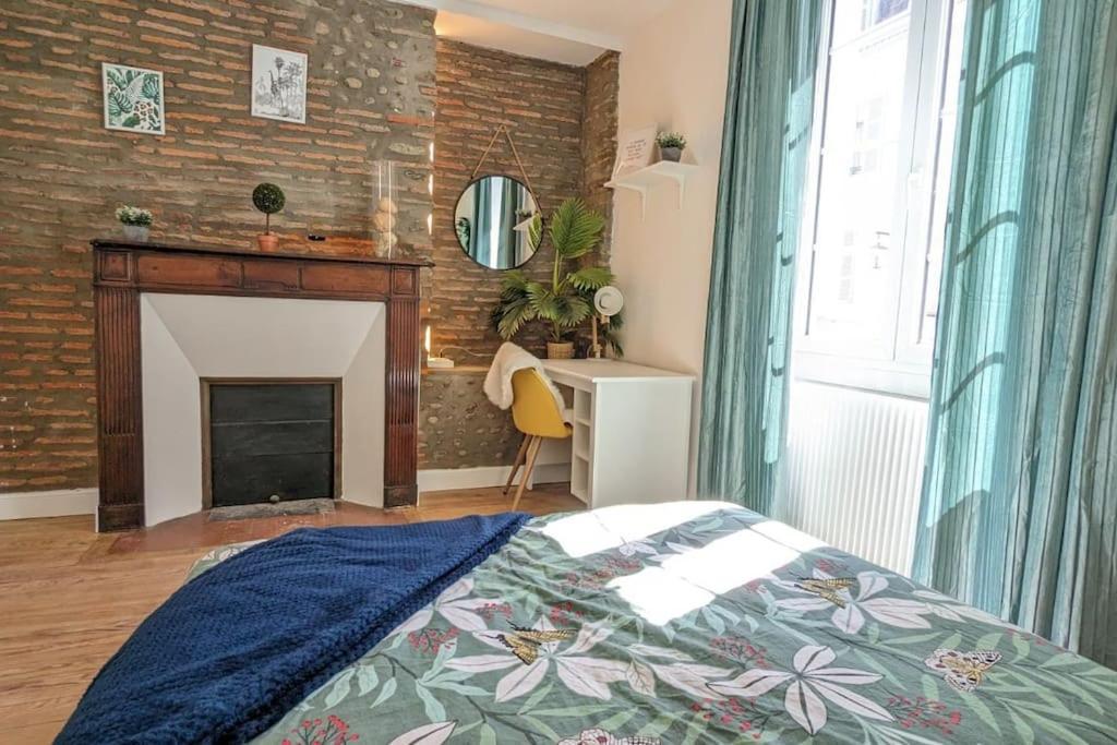 פאו Cosy Queen -3Ch- Centre Ville & Parking Privee - Wifi Haut Debit מראה חיצוני תמונה